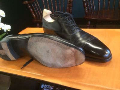 JOHN LOBB 革靴2足のレザーつま先補修｜修理事例