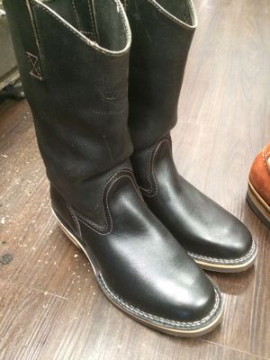 WESCOブーツの張り出したコバを削り込み｜修理事例