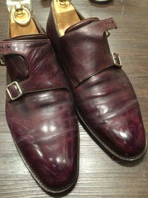 Crockett & Jones ダブルモンクの靴磨き・控えめな鏡面仕上げ｜事例