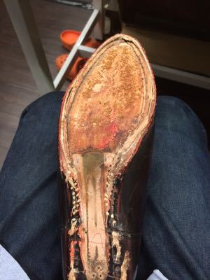 Lucchese ウエスタンブーツのリウェルト・レザーオールソール｜修理事例