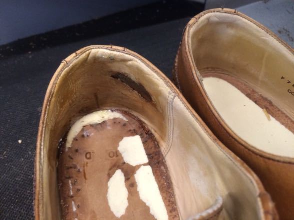 Cole Haanのかかと内側・腰裏修理｜修理事例