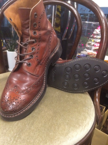 Tricker's カントリーブーツをダイナイトソールへ交換 2