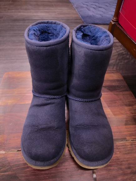 UGG ムートンブーツの水染みクリーニング 2