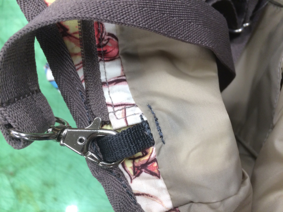 LeSportsac ショルダーベルト付け根の補強 3