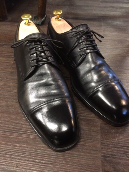 Salvatore Ferragamo つま先の傷補修 2