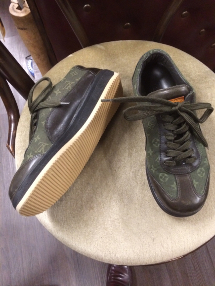 LOUIS VUITTON スニーカーのオールソール 2