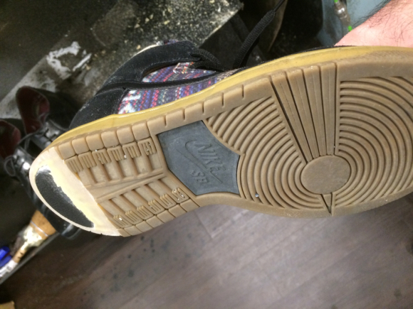 NIKE DUNK SB かかとのソール補修 1