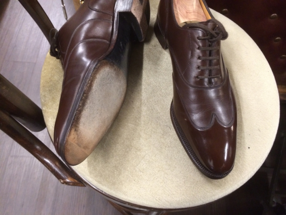John Lobb つま先の革当て補修 3