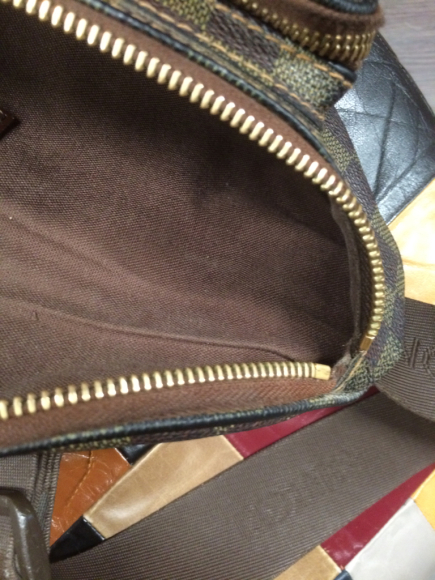 LOUIS VUITTON ウエストバッグのベルト修理 4