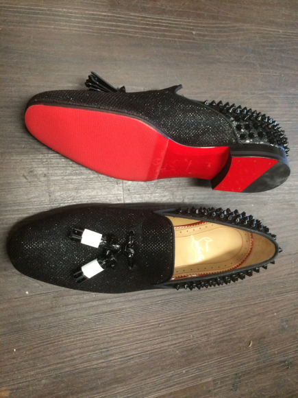 Christian Louboutin クリスチャンルブタン 赤いハーフラバーソール 1