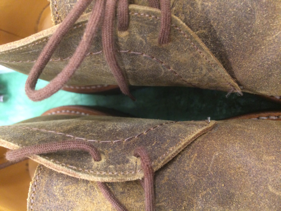 Tricker's( トリッカーズ) チャッカーブーツ ハトメ取付け 2