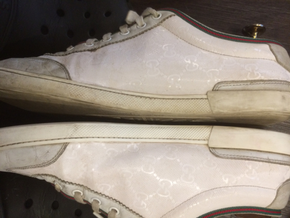 GUCCI グッチ スニーカー 白いスニーカーのお手入れは、、、 3