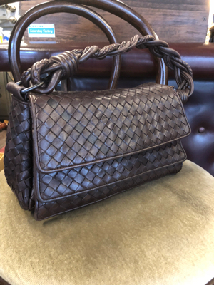 Bottega Venetaボッテガヴェネタ バッグクリーニング マグネット交換 1