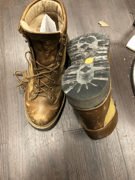 DANNER ダナー ライト オールソール修理 キズ補修 1