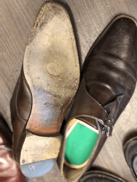 SANTONI サントーニ オールソール修理 シミ抜きクリーニング 中底交換 1