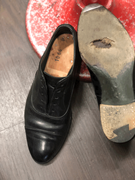 Tricker's トリッカーズ ドレスシューズ オールソール修理 1