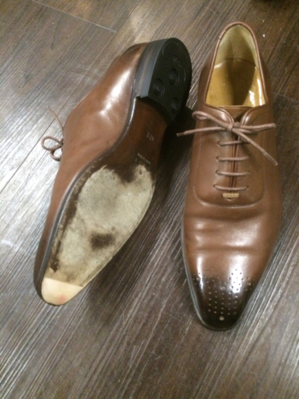 Sergio Rossi・GUCCI レザーソールのつま先修理 2
