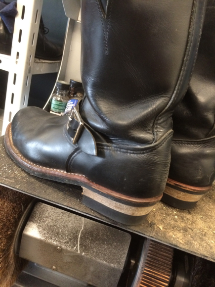RED WING エンジニアブーツのヒール交換 2