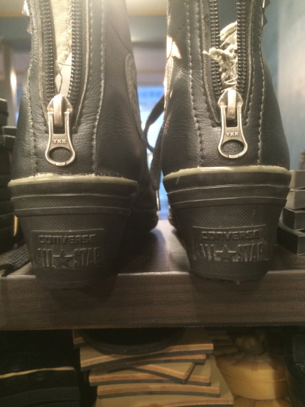 CONVERSE レディースシューズのかかと修理 2