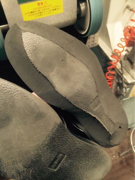 ポストマンシューズをVibram #4014でオールソール交換 4