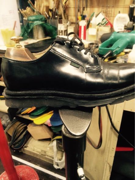ポストマンシューズをVibram #4014でオールソール交換 17