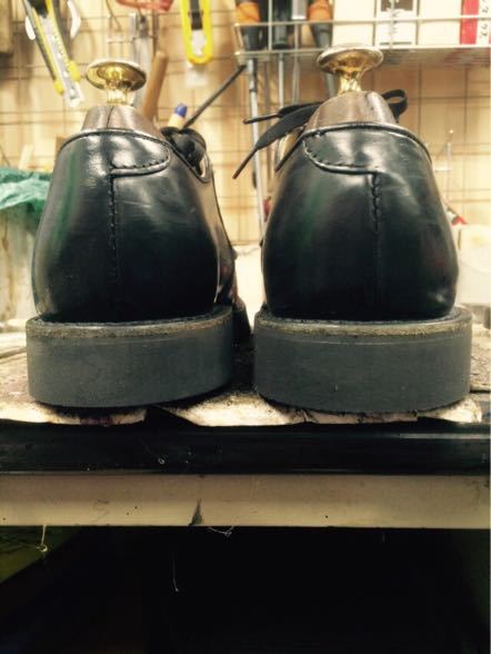 ポストマンシューズをVibram #4014でオールソール交換 25