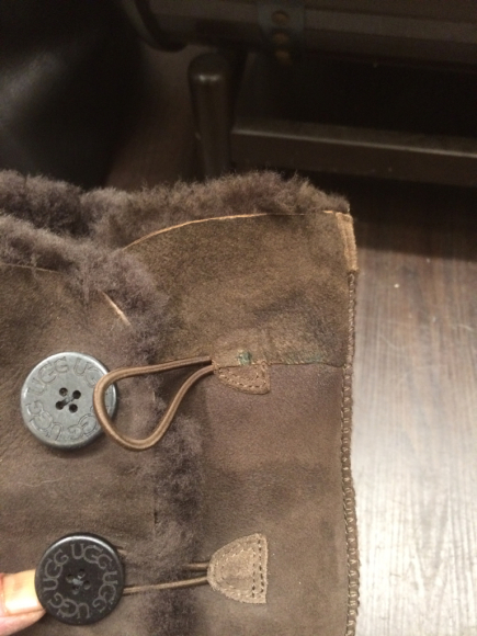 UGG アグ ムートンブーツ 履き口破れ補修_b0310556_22154003.jpg