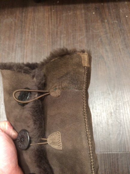 UGG アグ ムートンブーツ 履き口破れ補修_b0310556_22154016.jpg