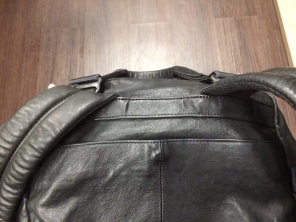 TUMI トゥミ リュック ショルダーベルト修理_b0310556_22402026.jpg