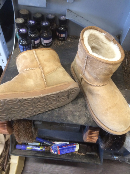 UGG emu アグやエミューなどのムートンブーツ_b0310556_22442473.jpg