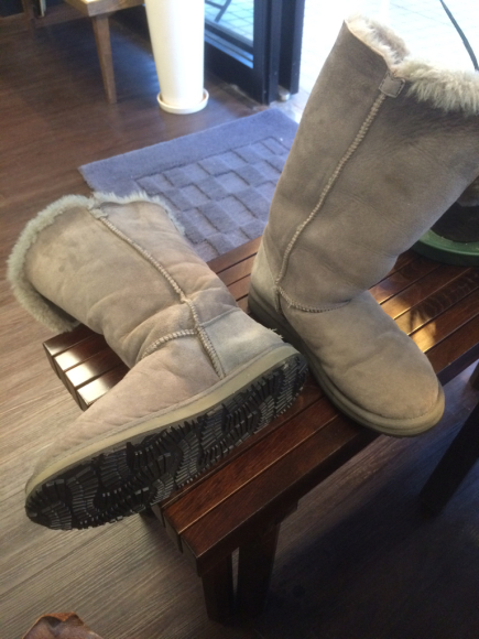 UGG emu アグやエミューなどのムートンブーツ_b0310556_22442654.jpg