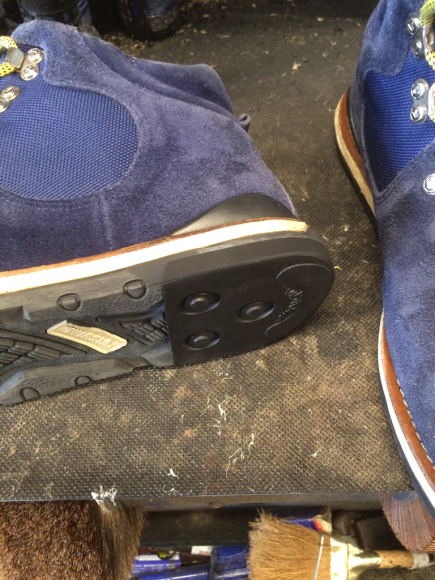 VISVIM マウンテンブーツの靴底部分補修 3